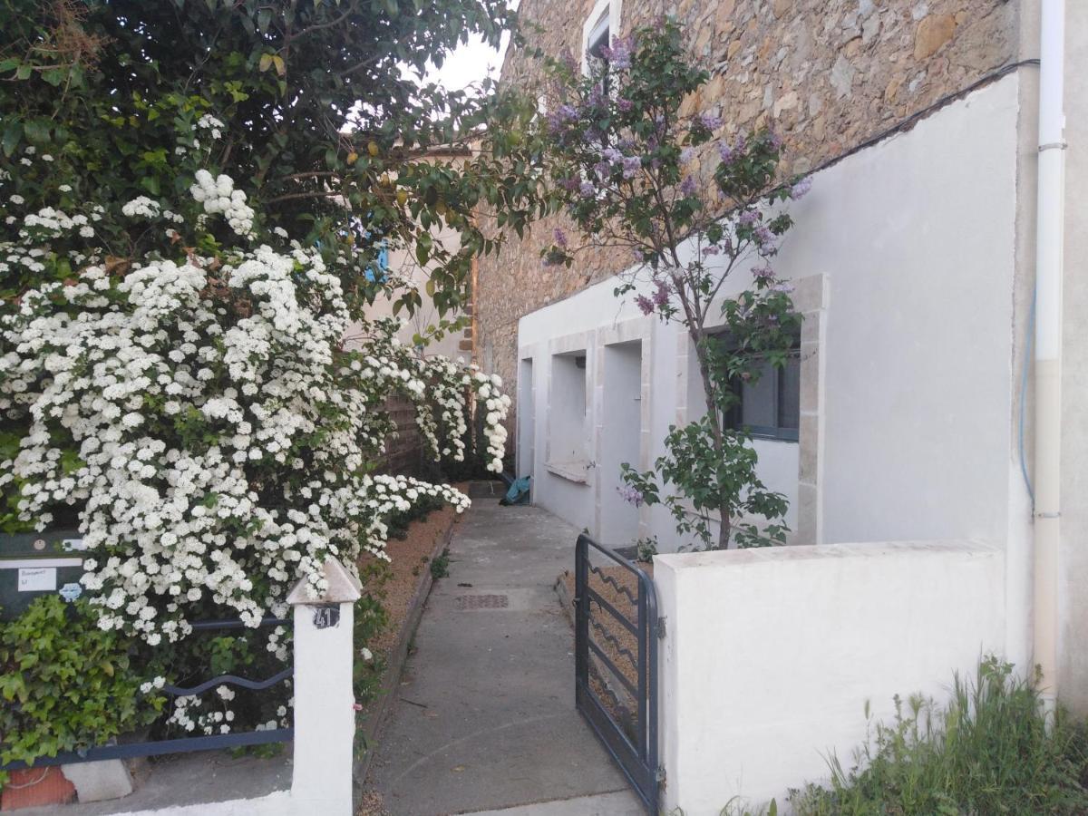 maison a bizanet avec piscine Exterior foto