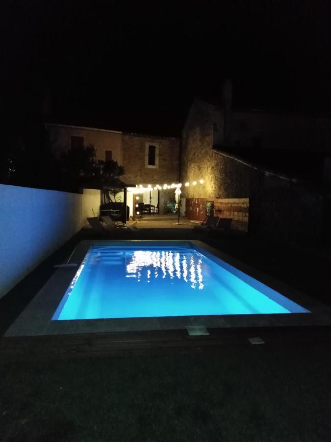 maison a bizanet avec piscine Exterior foto